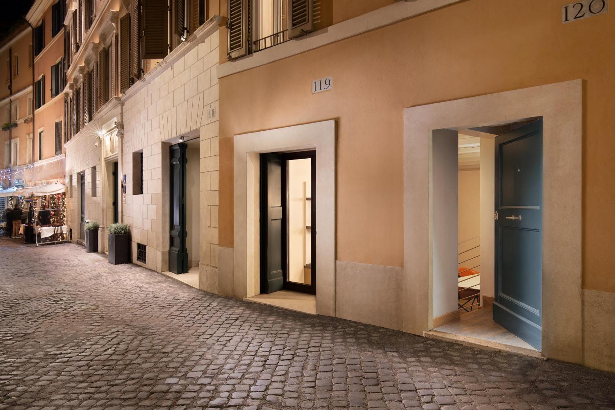 Palazzo Scanderbeg — Photos 1